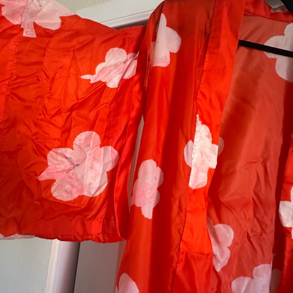 Vintage 1930-40s Red Geisha Floral Kimono - Picture 3 of 5